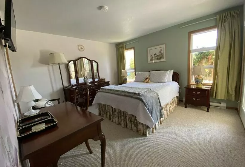 Crown House Bed & Breakfast