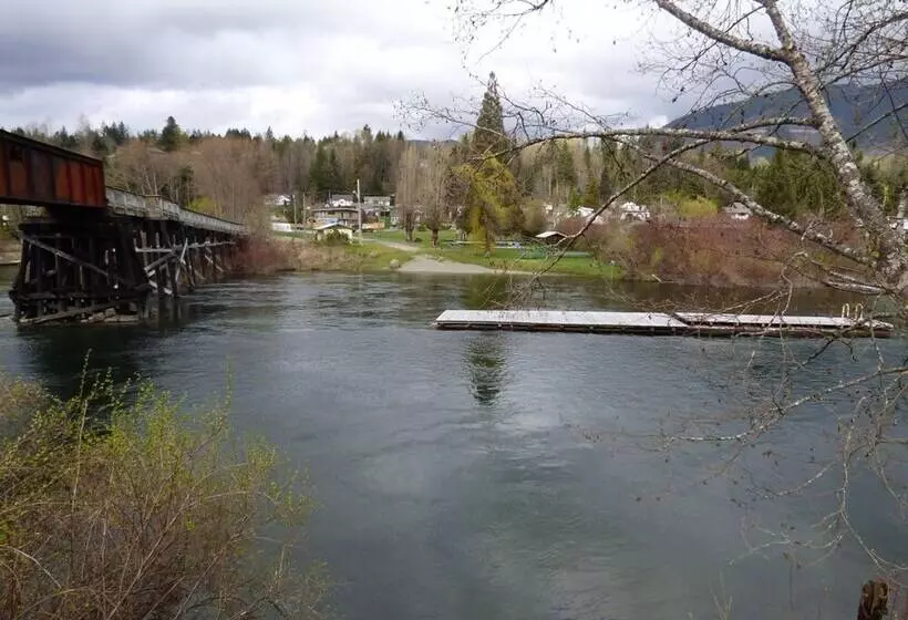 Crown House Bed & Breakfast