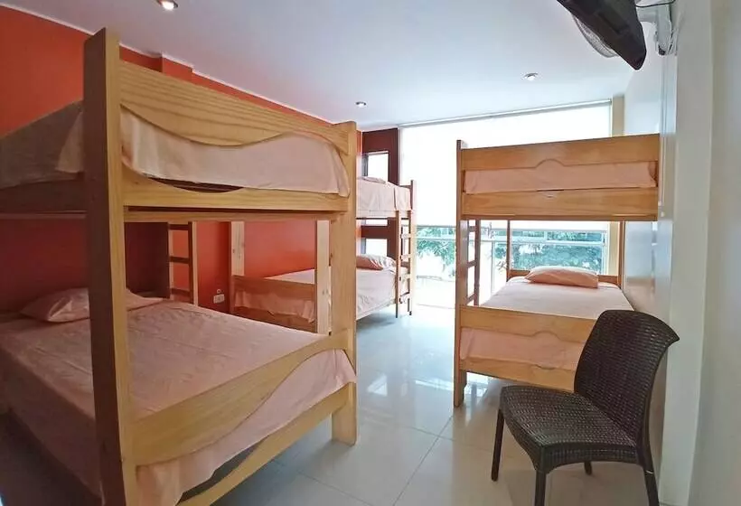 Hostel Sand And Lake