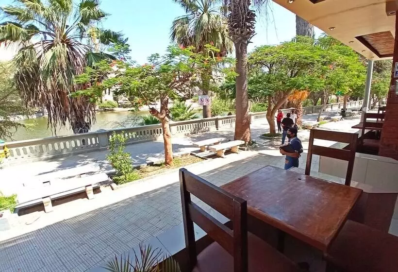 Hostel Sand And Lake