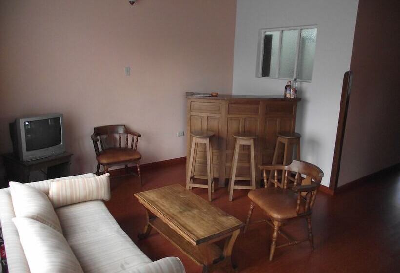 Hotel Cabanas El Porton