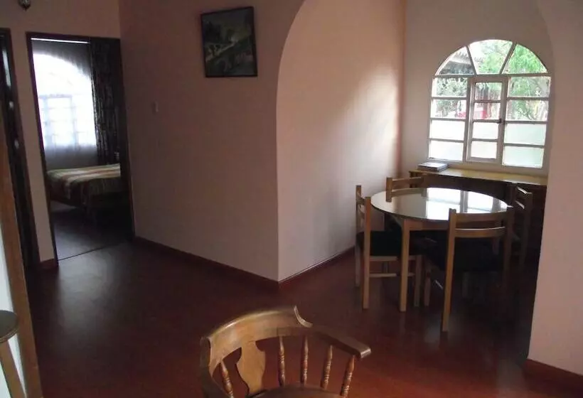 ホテル Cabanas El Porton