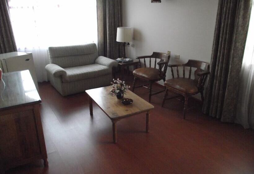 Hotel Cabanas El Porton