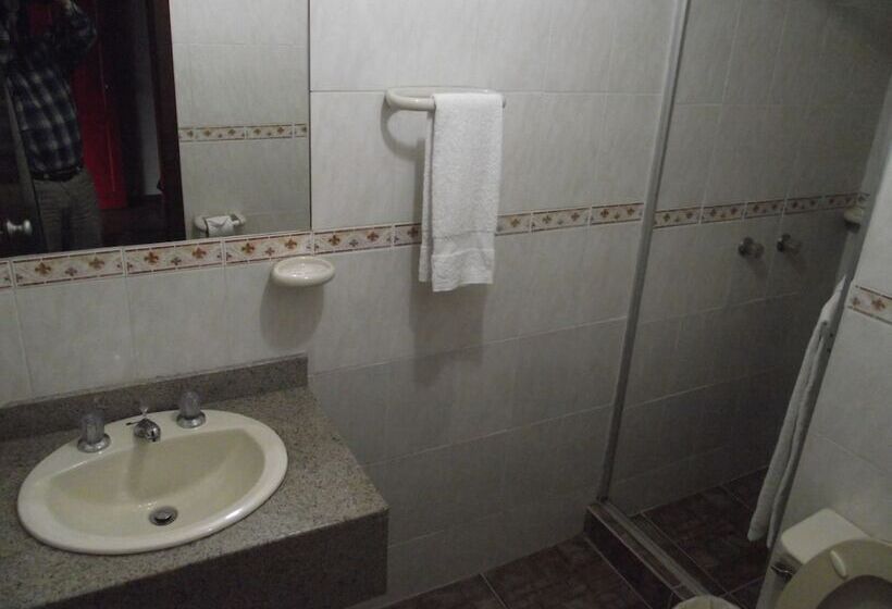 Hotel Cabanas El Porton