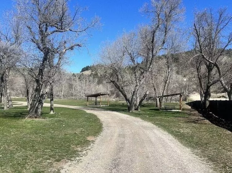 Hotelli Days End Campground & Rv Park