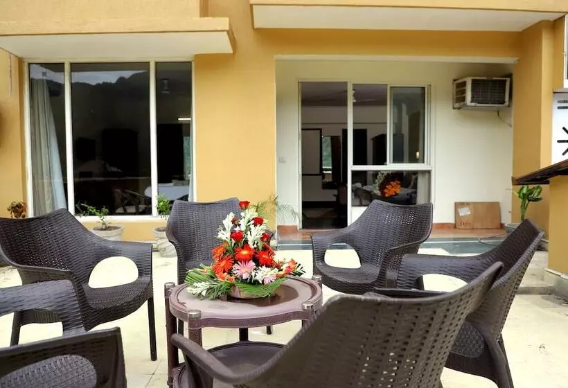 هتل Luxury Aloha Apartments