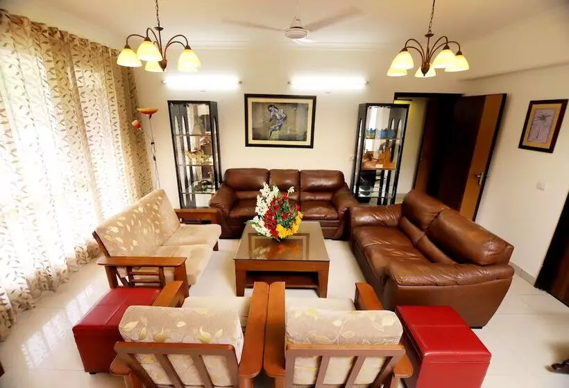 هتل Luxury Aloha Apartments