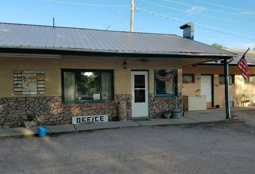 モーテル Cowboy Inn