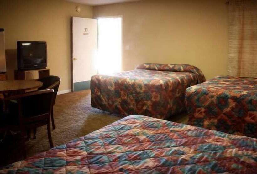 מוטל Cowboy Inn