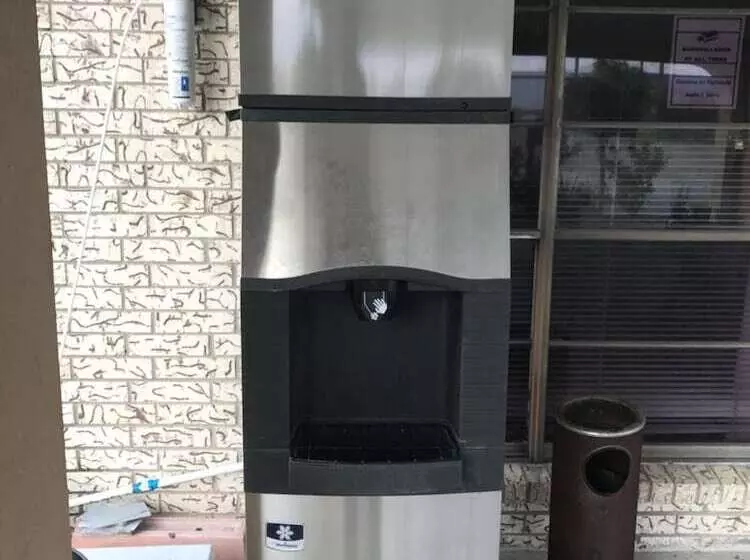 Motelli Executive Inn