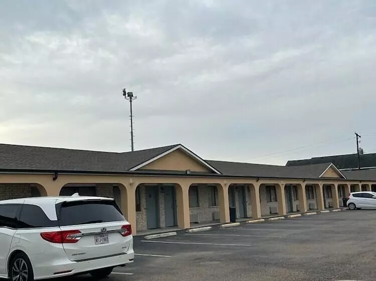 Motelli Executive Inn