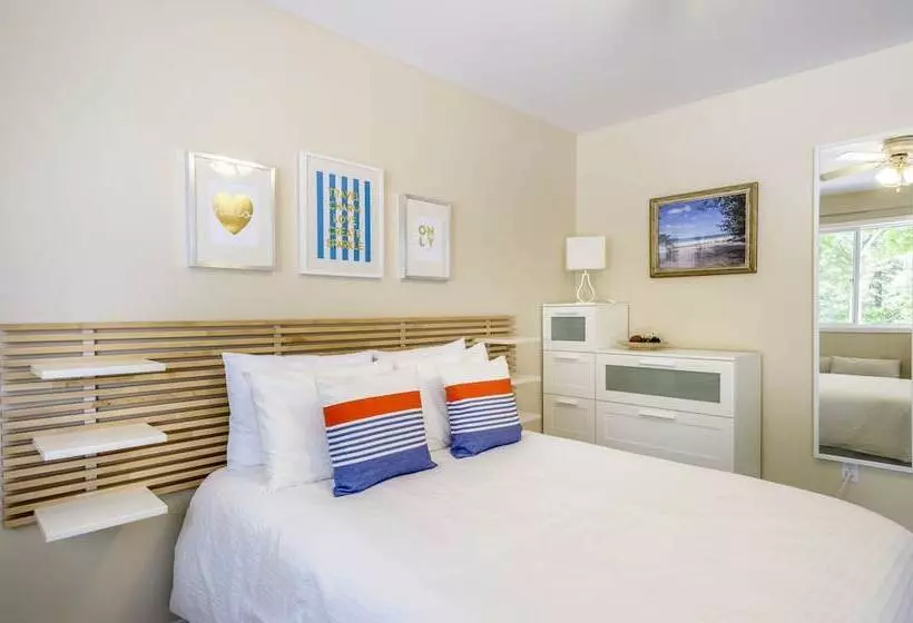 Motelli Hollywood Cottages