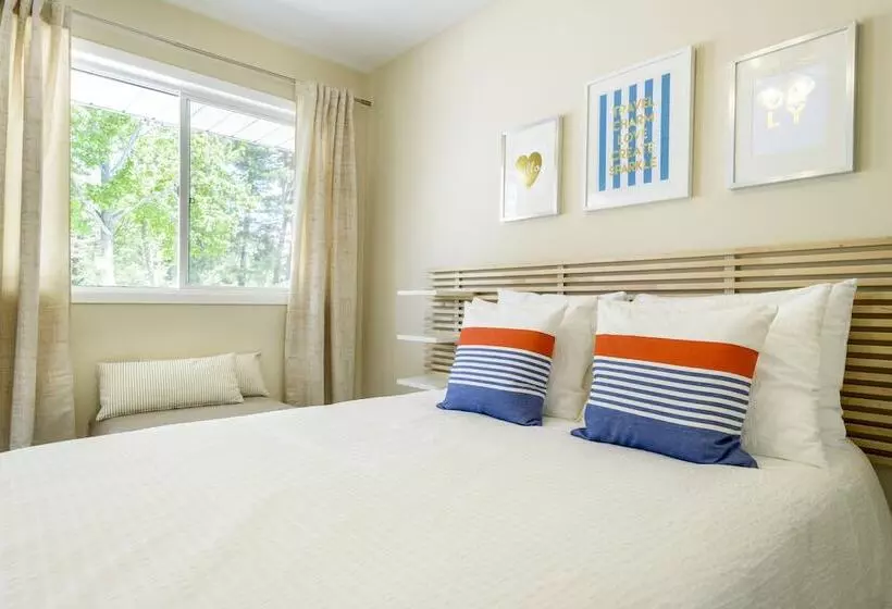 Motelli Hollywood Cottages