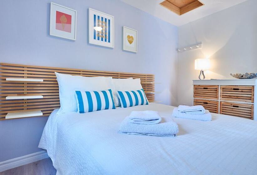 فندق على الطريق Hollywood Cottages