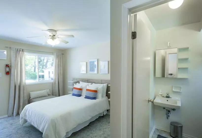 Motelli Hollywood Cottages