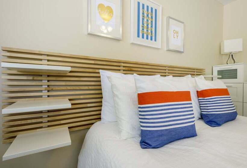 فندق على الطريق Hollywood Cottages