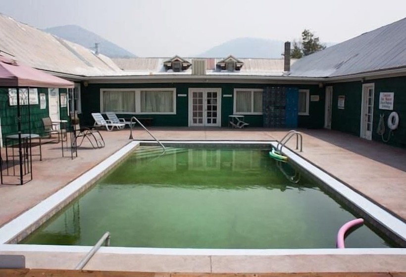 汽车旅馆  Hunters Hot Springs Resort