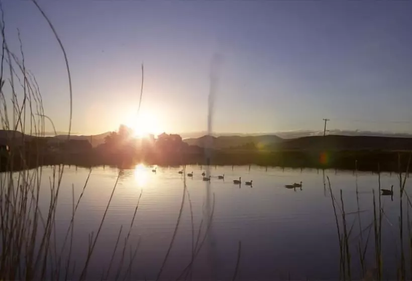 Motelli Hunters Hot Springs Resort