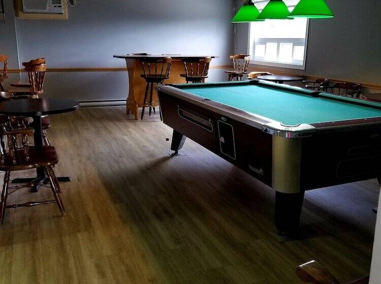 汽车旅馆  Perth Andover Motor Inn