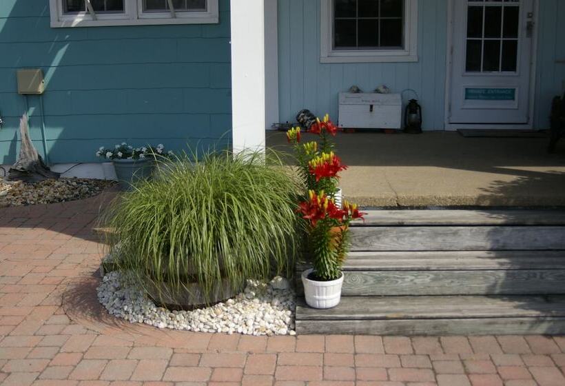 ペンション Cypress House Inn