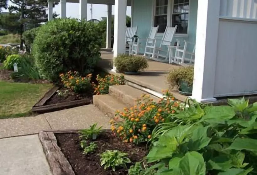 ペンション Cypress House Inn