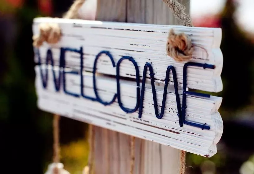 ペンション Cypress House Inn