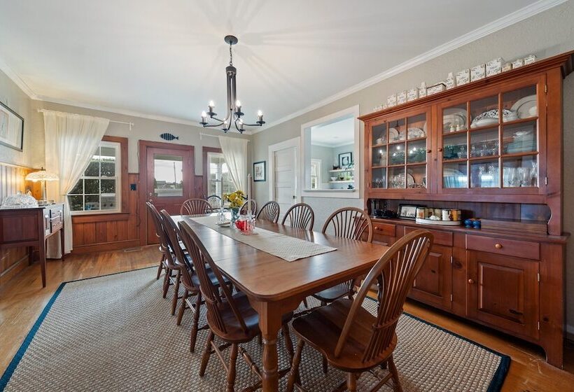 ペンション Cypress House Inn