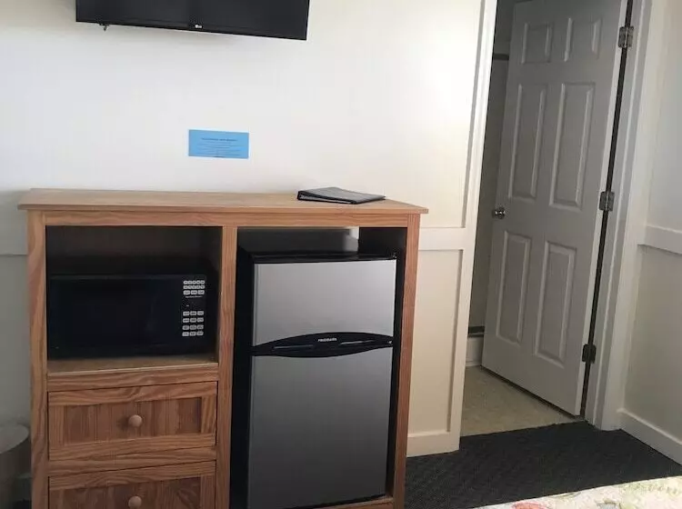 Seaview Pier And Motel