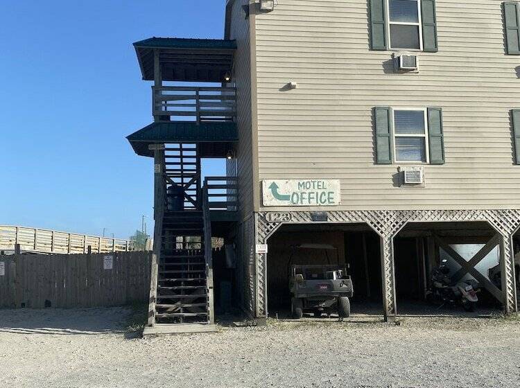 Seaview Pier And Motel