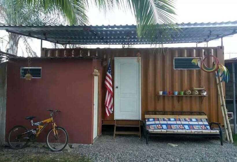 The Guaras Hostal Hostel