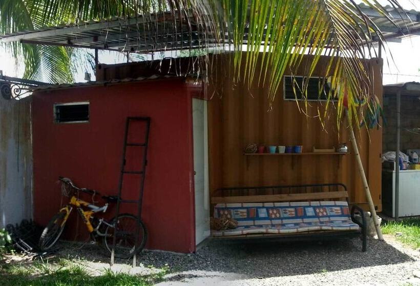 The Guaras Hostal Hostel