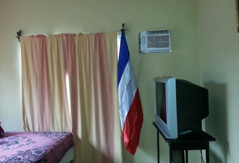 The Guaras Hostal Hostel