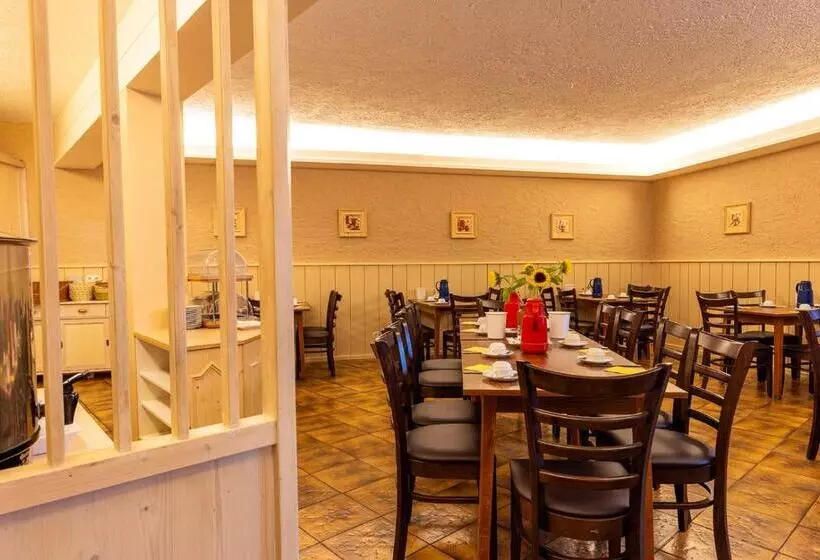 בית מלון כפרי Alpenhof