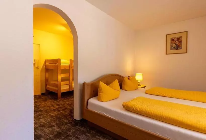 בית מלון כפרי Alpenhof