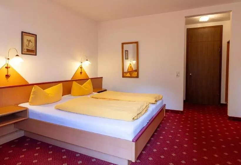 בית מלון כפרי Alpenhof