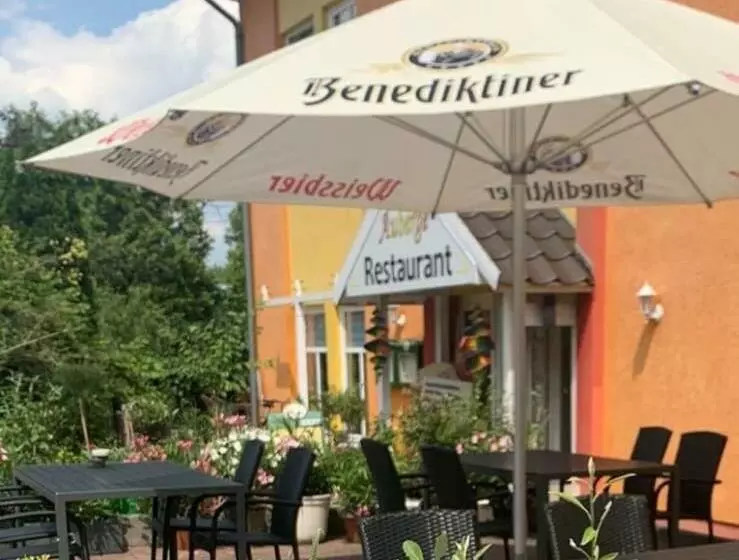 Hotelli Auberge Restaurant