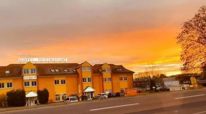 Hotelli Auberge Restaurant