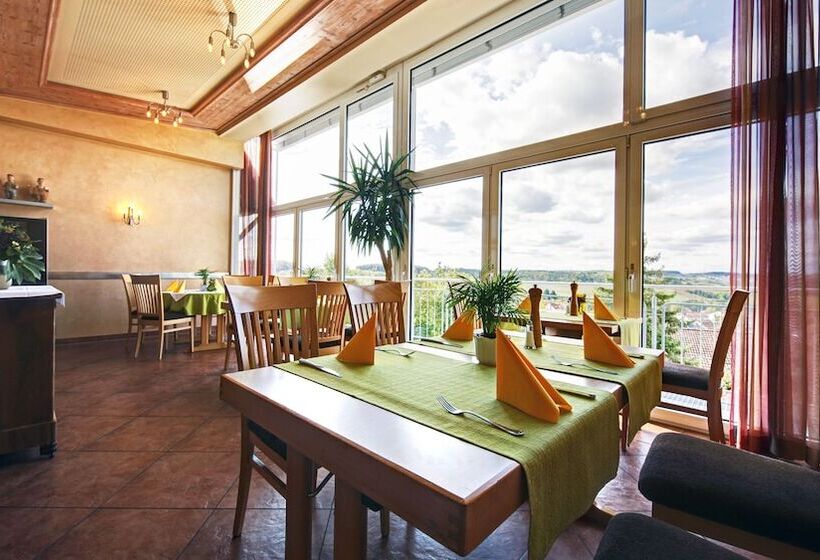 فندق Bauer Großbettlingen