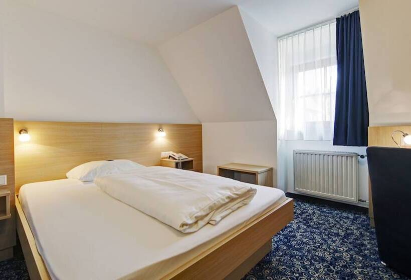 فندق Bauer Großbettlingen