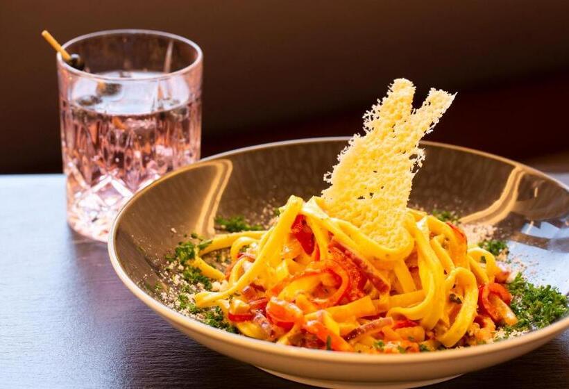 Отель & Boarding House Schlosserwirt