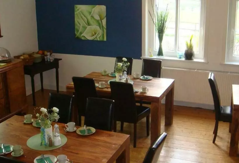 فندق Flower Power