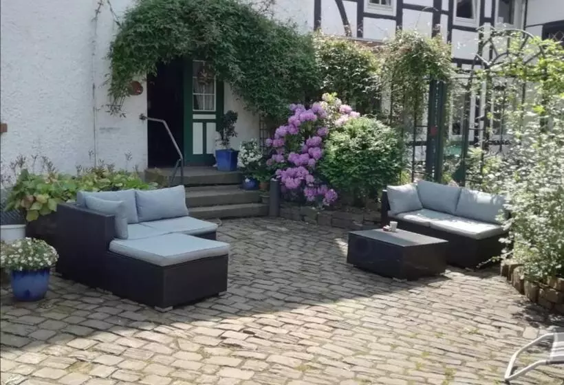 فندق Flower Power