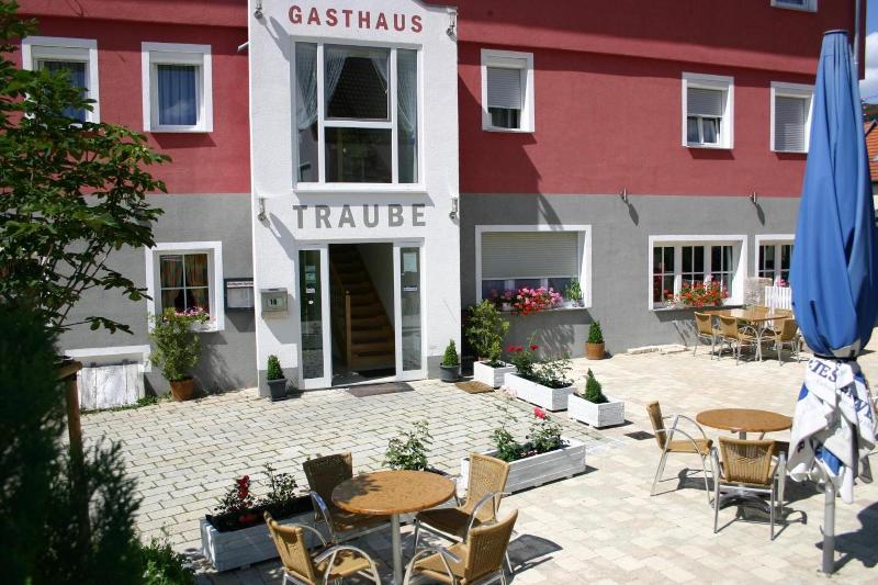 Отель Gasthaus Traube