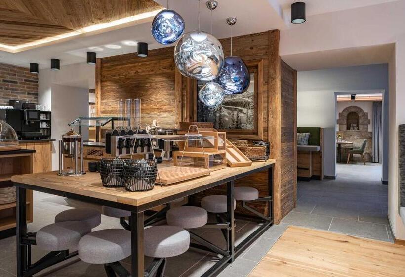 ホテル Goldener Hirsch