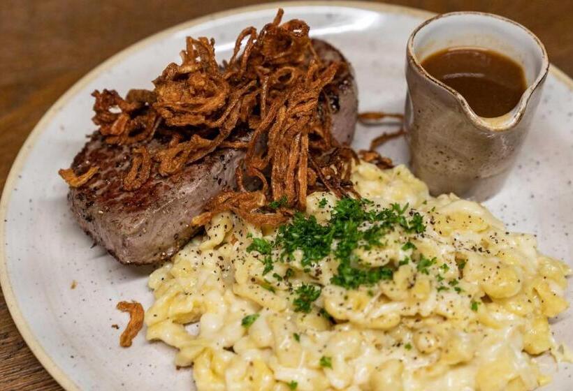 ホテル Goldener Hirsch