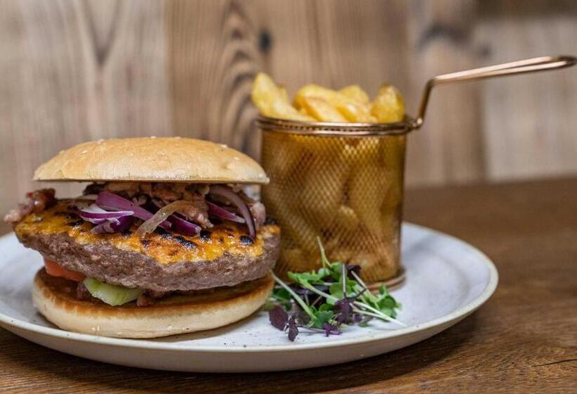 ホテル Goldener Hirsch