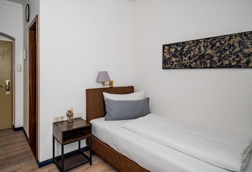 ホテル Goldener Hirsch