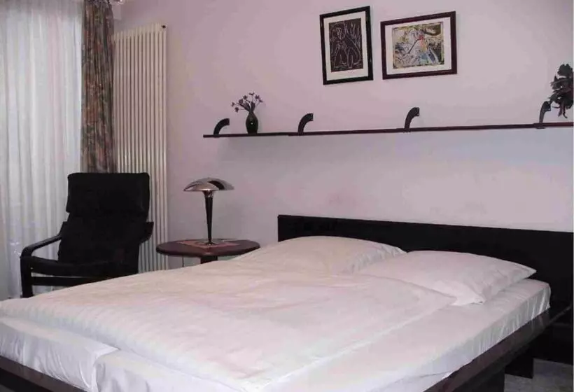 בית מלון כפרי Haus Deutsch Krone