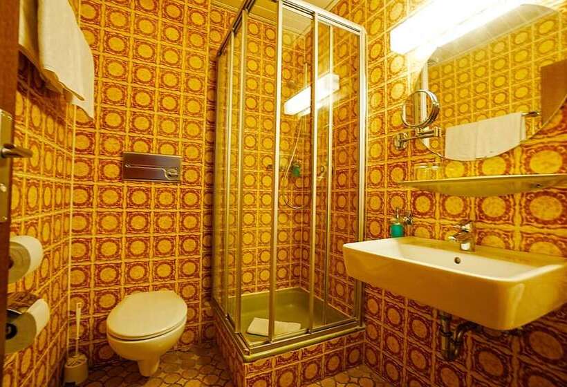 ホテル Hirschberg