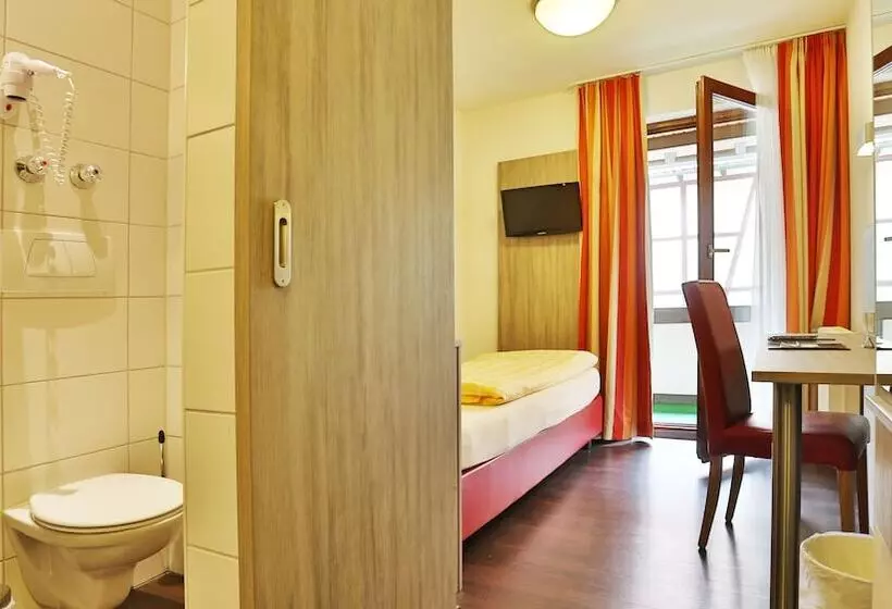 Отель Krone Garni